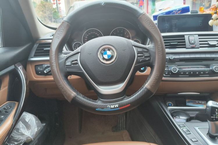 Used BMW 3 Series 2013 320Li Luxury Design Package Steering Wheel