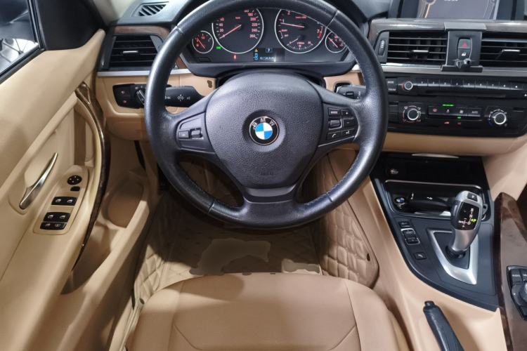 Used BMW 3 Series 2013 320Li Fashion Model Steering Wheel