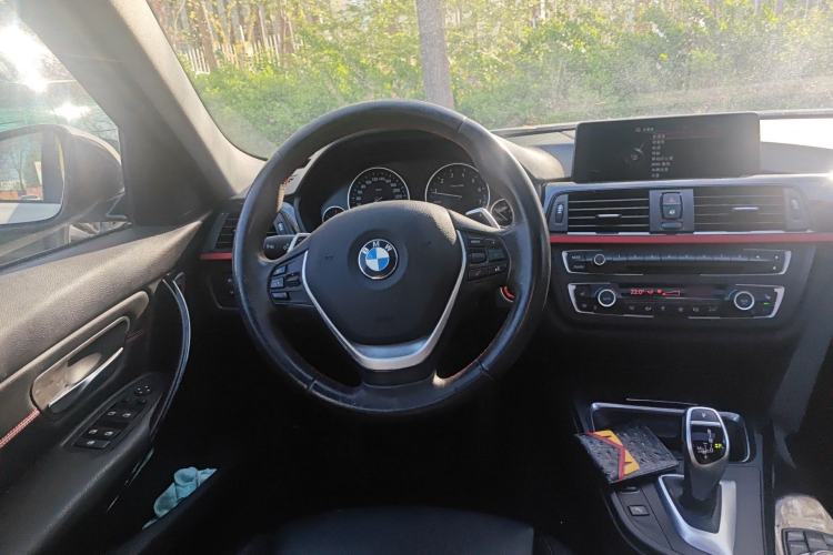 Used BMW 3 Series 2013 Facelifted 328i Sport Design Package Steering Wheel