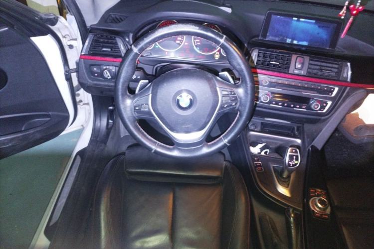 Used BMW 3 Series 2013 320i Sport Design Package Steering Wheel