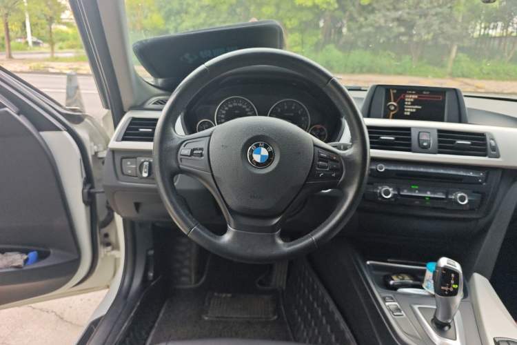 Used BMW 3 Series 2013 316i Active Edition Steering Wheel