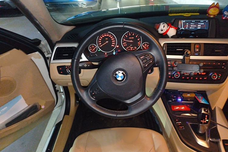 Used BMW 3 Series 2013 320i Sport Edition Steering Wheel
