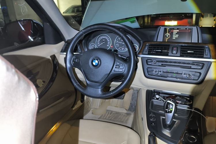 Used BMW 3 Series 2013 320Li Fashion Model Steering Wheel