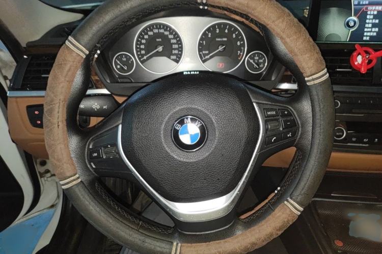 Used BMW 3 Series 2013 320Li Luxury Design Package Steering Wheel