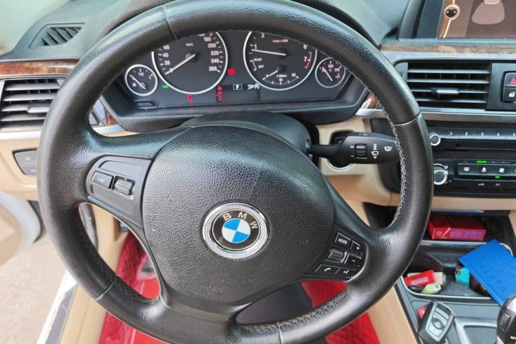 Used BMW 3 Series 2013 Facelifted 320Li Luxury Design Package Steering Wheel