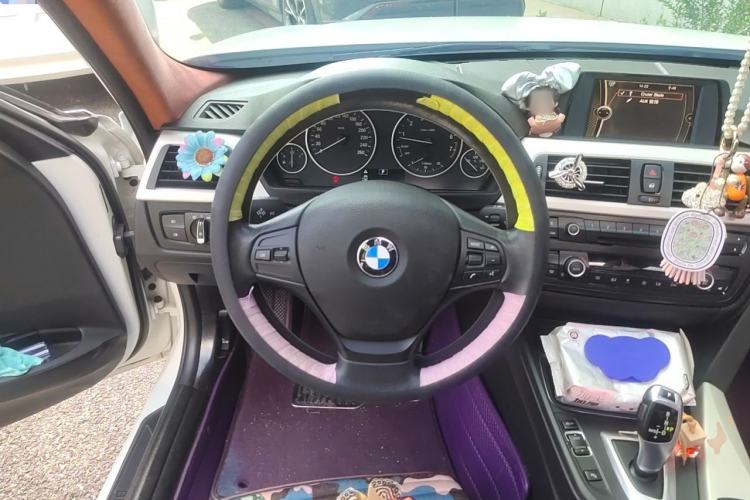 Used BMW 3 Series 2013 320Li Fashion Model Steering Wheel