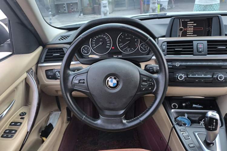 Used BMW 3 Series 2013 320Li Fashion Model Steering Wheel