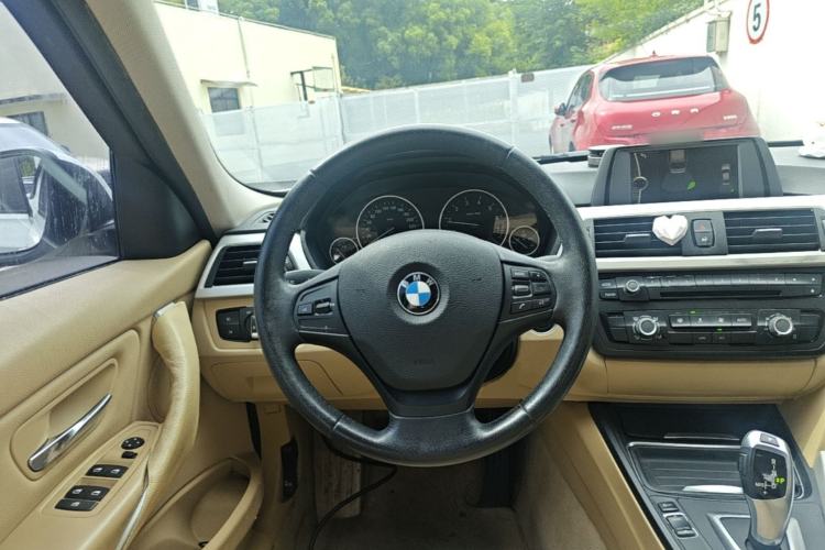 Used BMW 3 Series 2013 320i Active Edition Steering Wheel