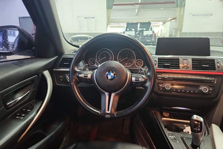 Used BMW 3 Series 2013 320i Sport Edition Steering Wheel