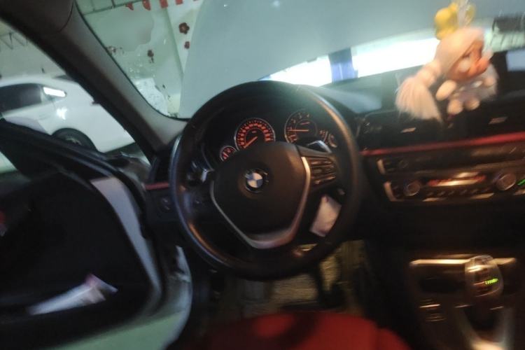 Used BMW 3 Series 2013 320i Sport Design Package Steering Wheel