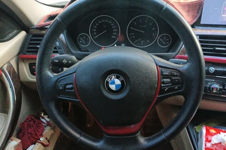Used BMW 3 Series 2013 320Li Fashion Model Steering Wheel