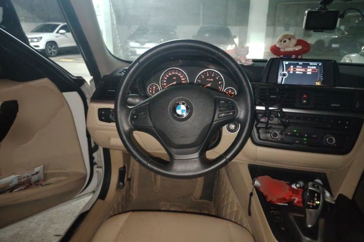 Used BMW 3 Series 2013 320Li Fashion Model Steering Wheel