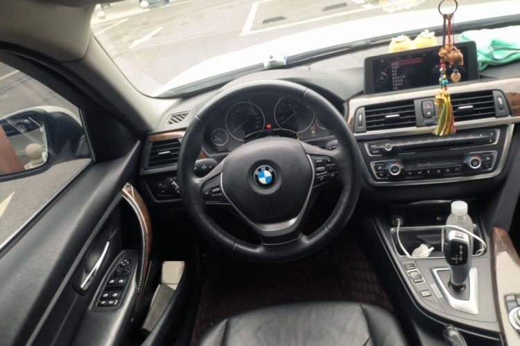 Used BMW 3 Series 2013 Facelifted 320Li Luxury Design Package Steering Wheel