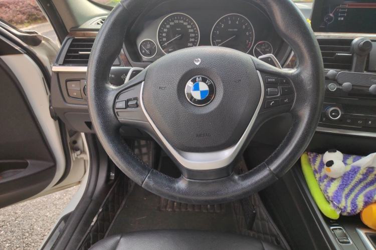Used BMW 3 Series 2013 Facelifted 320Li Luxury Design Package Steering Wheel