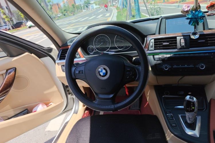 Used BMW 3 Series 2013 320Li Fashion Model Steering Wheel