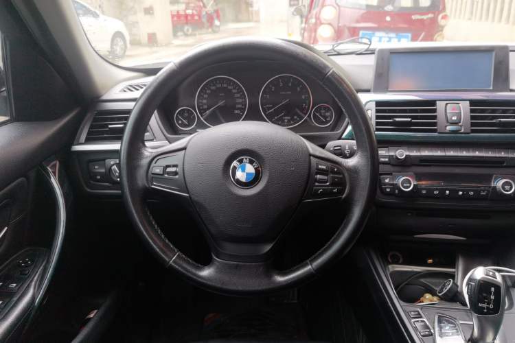 Used BMW 3 Series 2013 320i Sport Edition Steering Wheel