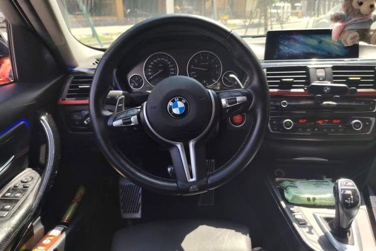 Used BMW 3 Series 2013 Restyled 320i Sport Design Package Steering Wheel