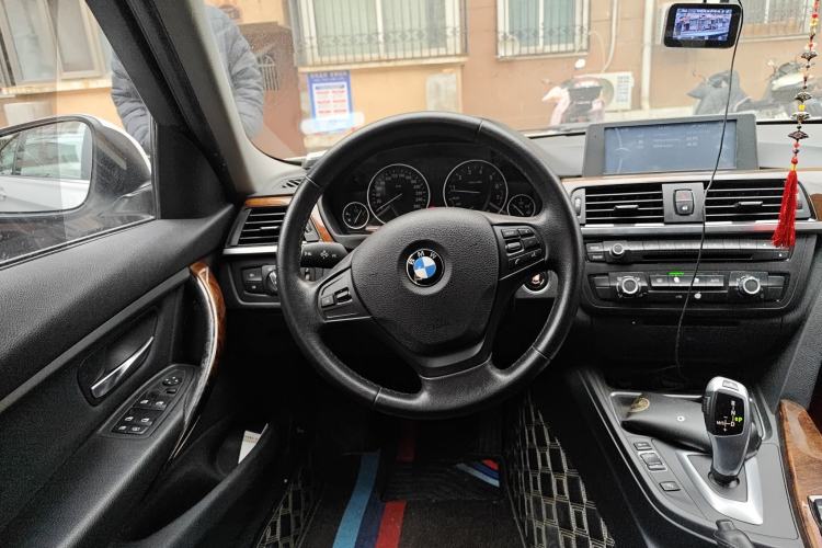 Used BMW 3 Series 2013 320Li Fashion Design Package Steering Wheel