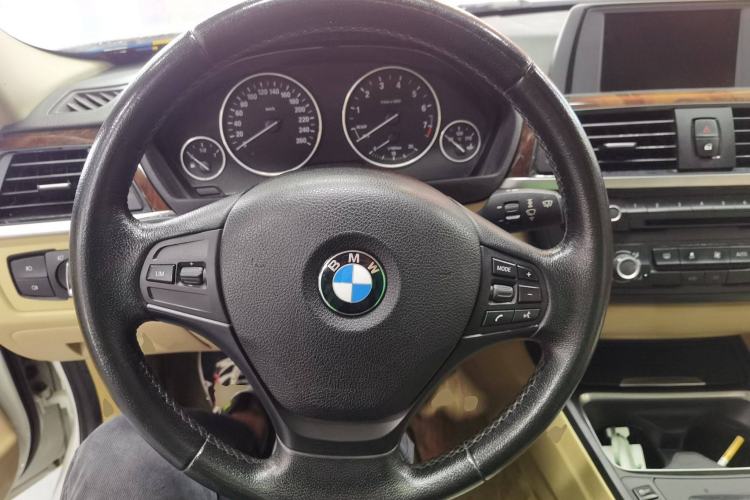 Used BMW 3 Series 2013 320Li Fashion Model Steering Wheel