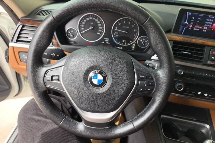 Used BMW 3 Series 2013 320Li Luxury Design Package Steering Wheel