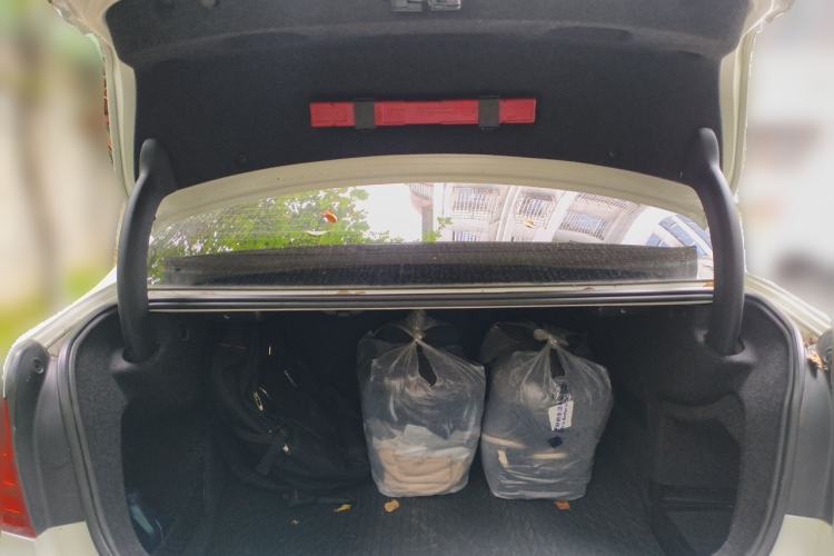 Used BMW 3 Series 2013 320Li Fashion Model Trunk