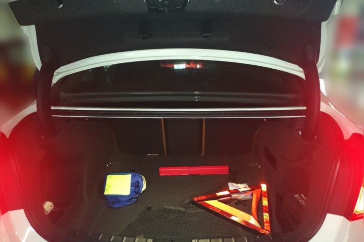 Used BMW 3 Series 2013 Facelift 320Li Fashion Design Package Trunk
