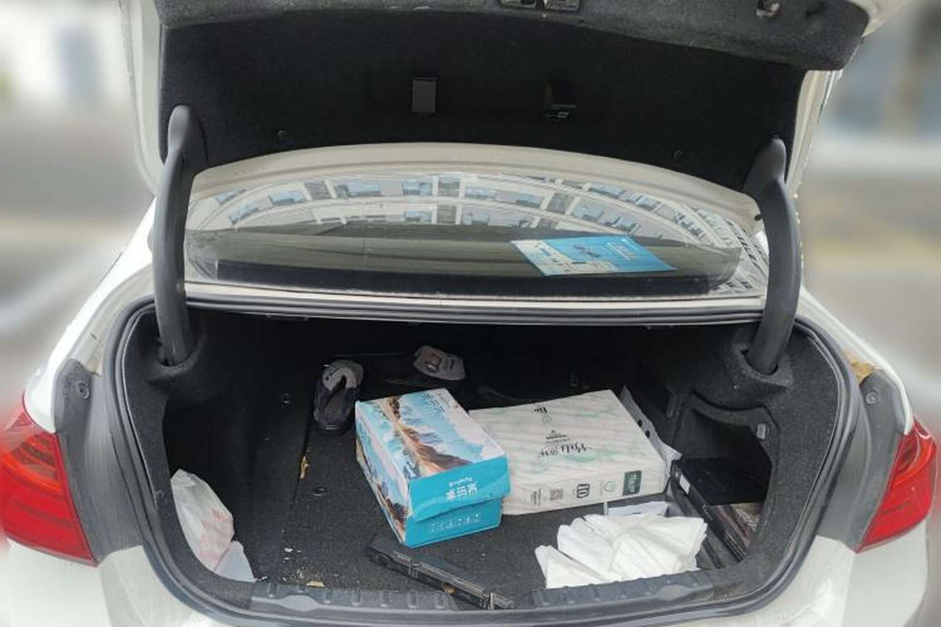 Used BMW 3 Series 2013 320Li Fashion Model Trunk