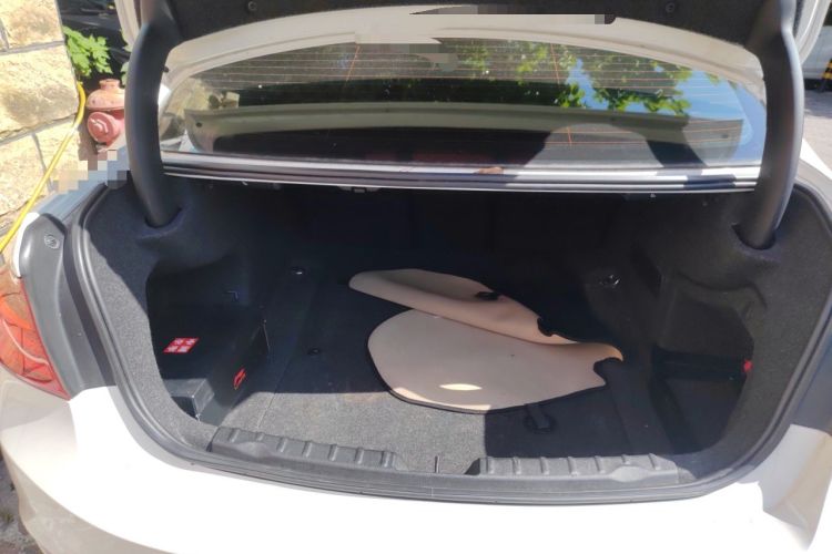 Used BMW 3 Series 2013 320i Sport Edition Trunk