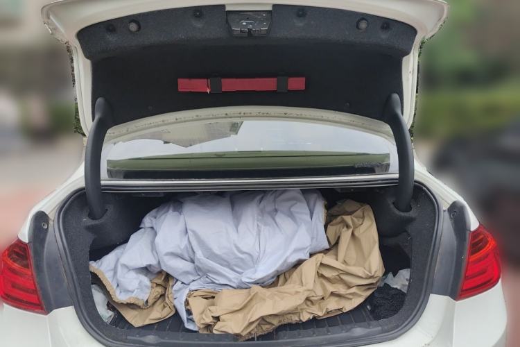 Used BMW 3 Series 2013 320Li Fashion Model Trunk