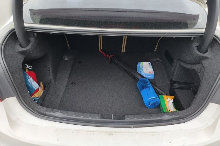 Used BMW 3 Series 2013 320Li Fashion Model Trunk