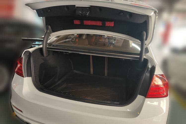 Used BMW 3 Series 2013 320i Sport Edition Trunk