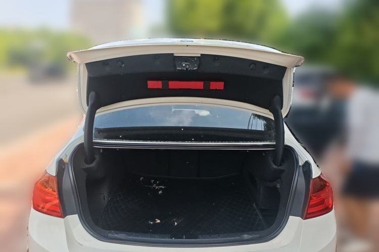 Used BMW 3 Series 2013 320i Sport Edition Trunk