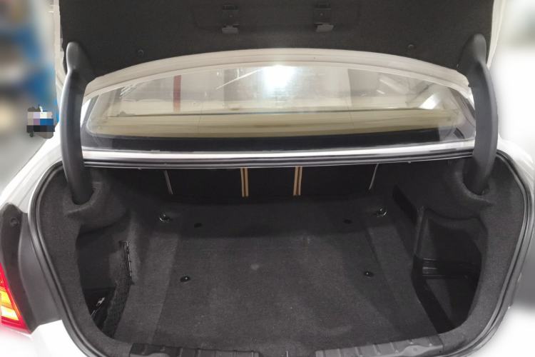 Used BMW 3 Series 2013 320Li Fashion Model Trunk