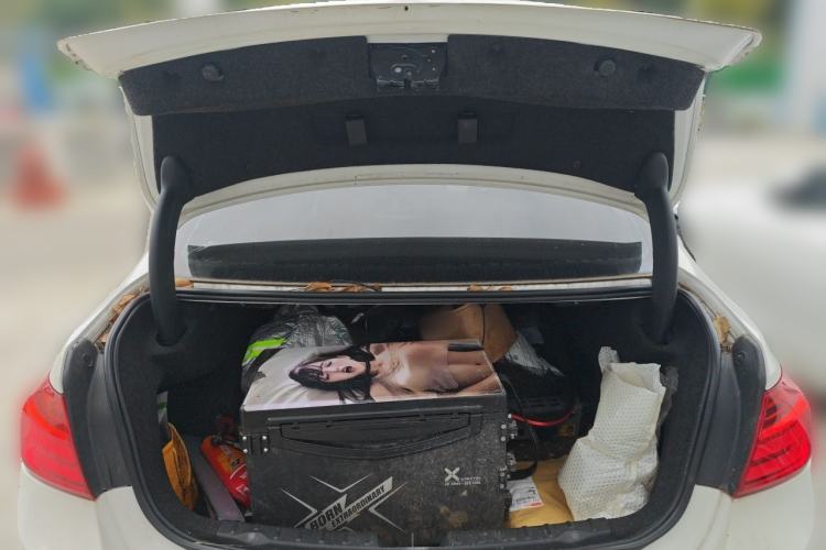 Used BMW 3 Series 2013 320i Active Edition Trunk