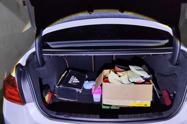 Used BMW 3 Series 2013 328Li Luxury Design Package Trunk