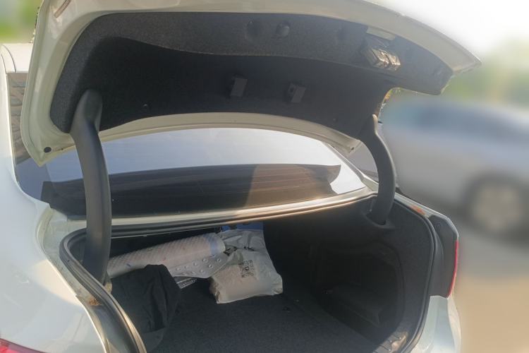 Used BMW 3 Series 2013 320i Sport Edition Trunk