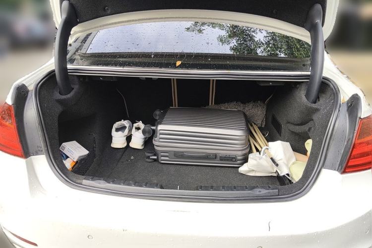 Used BMW 3 Series 2013 320Li Fashion Model Trunk