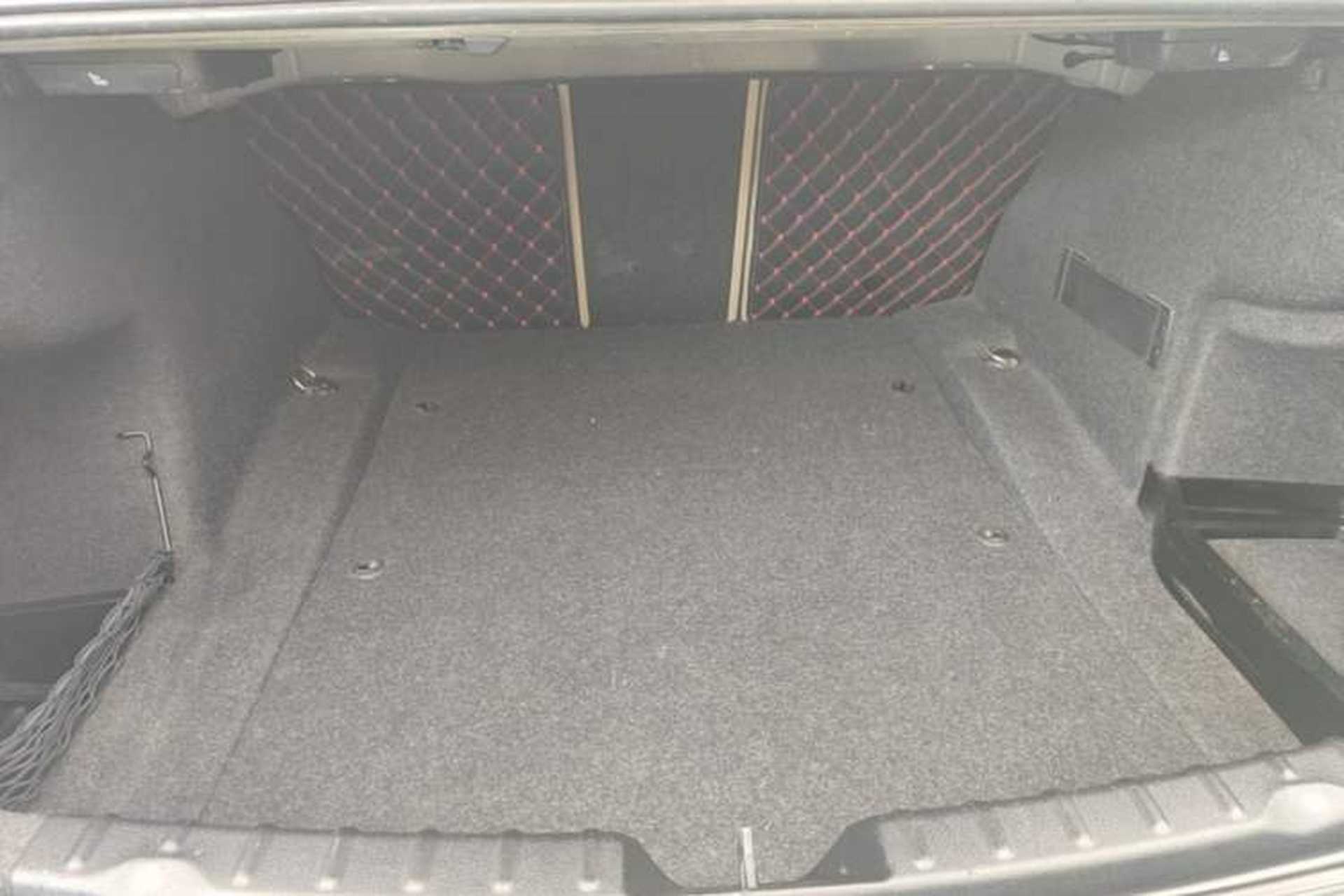 Used BMW 3 Series 2013 320i Sport Edition Trunk