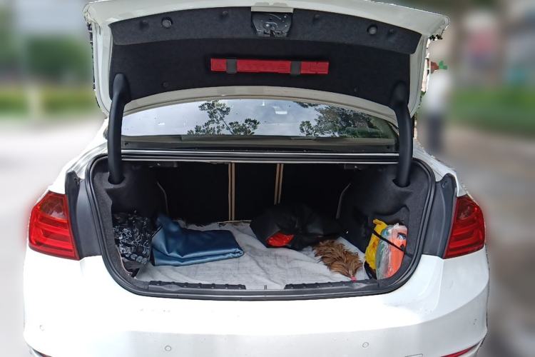 Used BMW 3 Series 2013 320Li Fashion Model Trunk