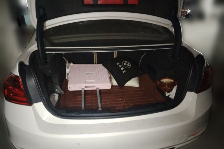Used BMW 3 Series 2013 320Li Fashion Model Trunk