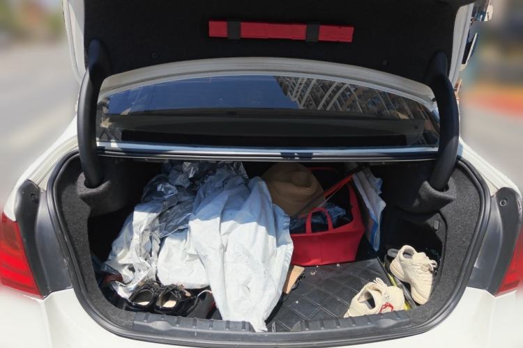 Used BMW 3 Series 2013 320Li Fashion Model Trunk