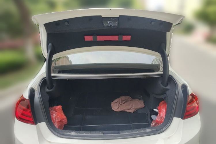 Used BMW 3 Series 2013 320Li Luxury Design Package Trunk