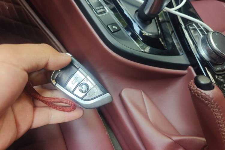 Used BMW 3 Series 2013 320Li Fashion Model Vehicle Key