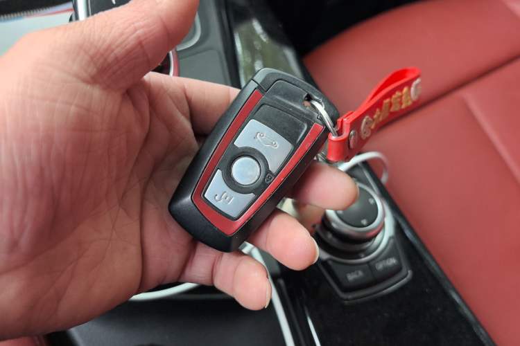 Used BMW 3 Series 2013 Restyled 320i Sport Design Package Vehicle Key