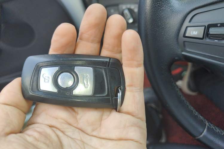 Used BMW 3 Series 2013 320Li Fashion Model Vehicle Key