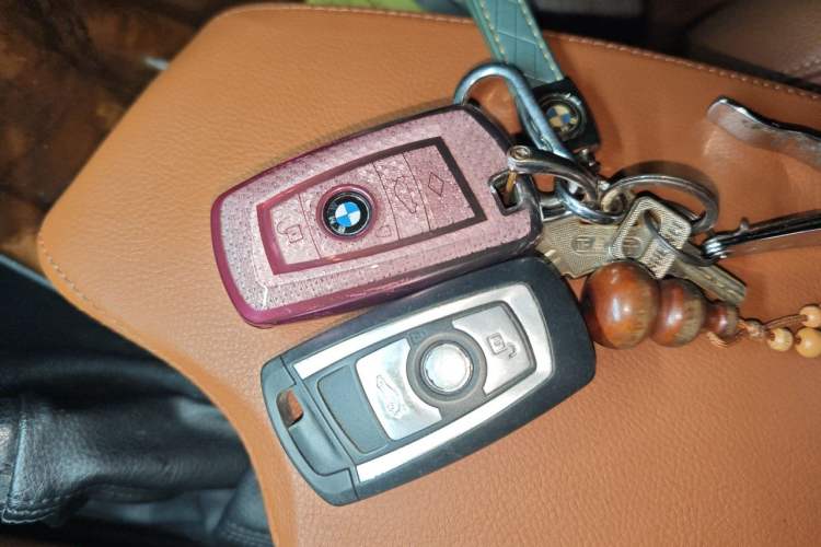 Used BMW 3 Series 2013 328Li Luxury Design Package Vehicle Key