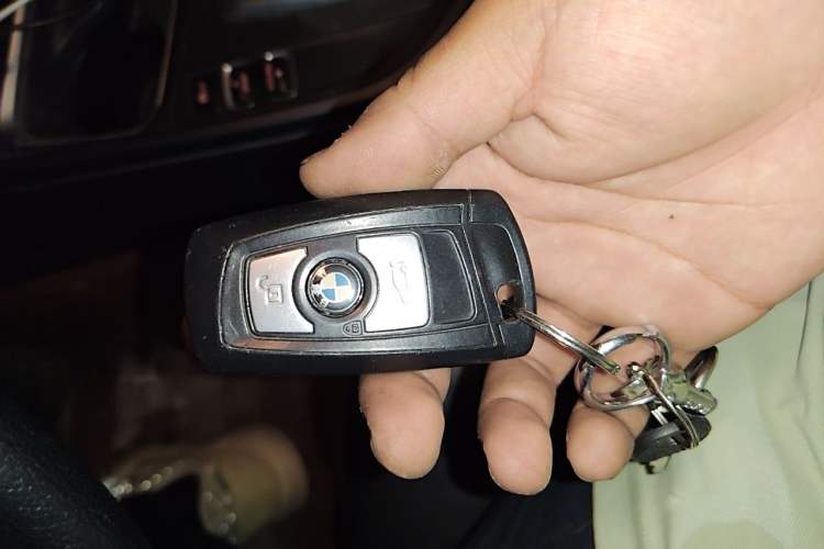 Used BMW 3 Series 2013 320i Sport Edition Vehicle Key
