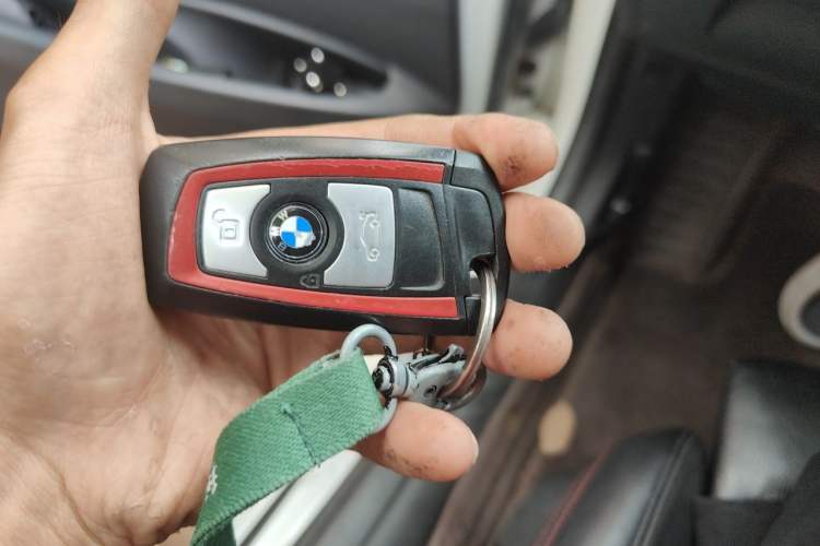 Used BMW 3 Series 2013 320i Sport Design Package Vehicle Key
