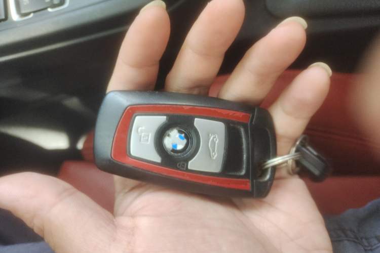 Used BMW 3 Series 2013 320i Sport Design Package Vehicle Key