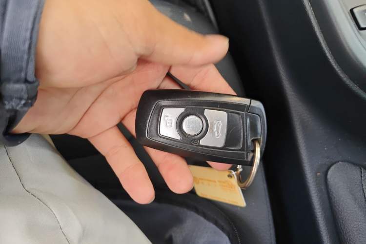 Used BMW 3 Series 2013 320Li Fashion Model Vehicle Key